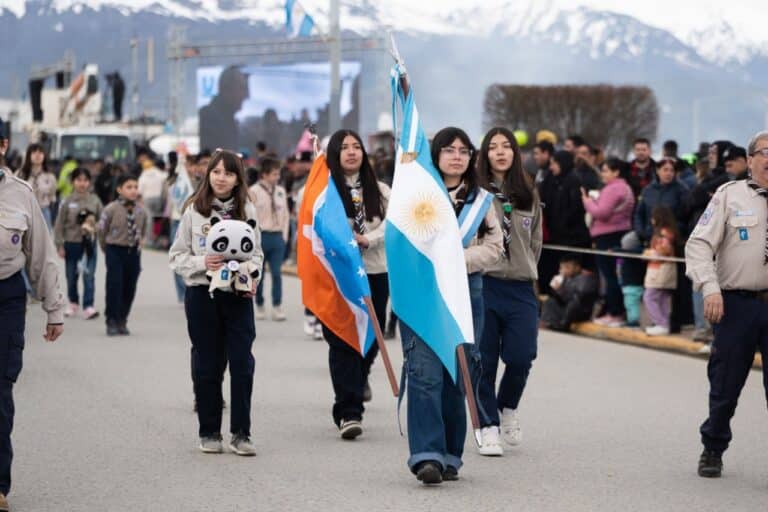 Gobierno acompañó las celebraciones por el 140 aniversario de Ushuaia